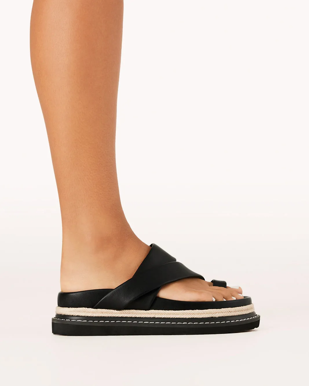 Armas Sandal - Black