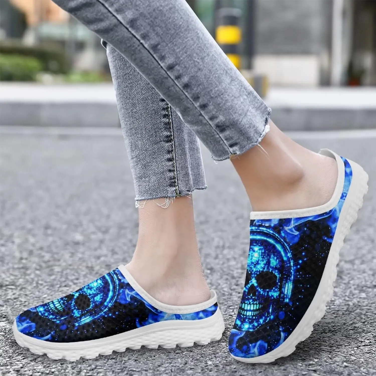 Art Skull Design Women Mesh Mules Memory Foam Flat Anti-Slip Fashion Sneakers Comfortable Slip-On Mule Garden Shoes