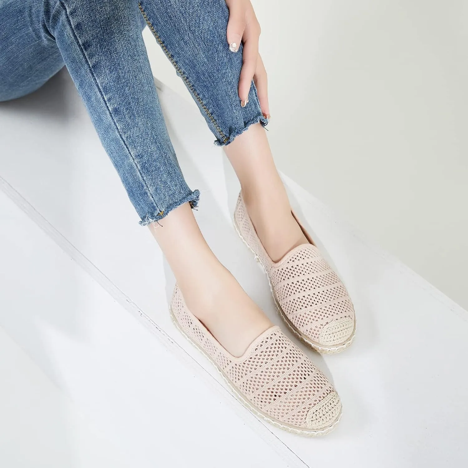 BABUDOG Women's Breathable Mesh Flats Shoes, Soft Loafers Flats, White Slip on Shoes Loafer