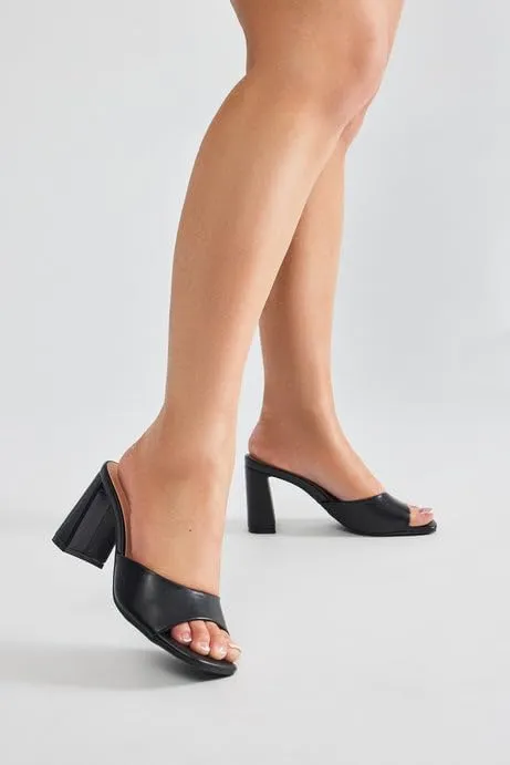 BAMBOO® Women's Square Toe Chunky Heel Mule Slide Sandals