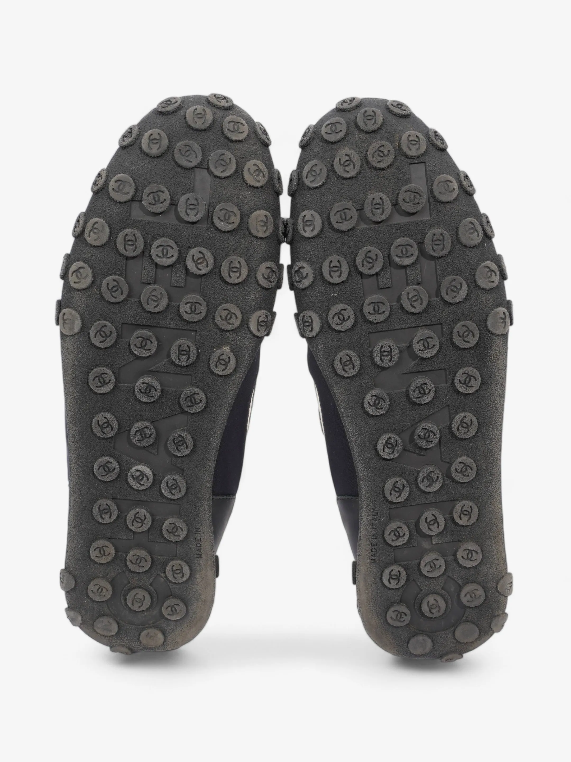 Chanel Low Top Sneaker Black / Navy Mesh EU 43 UK 9