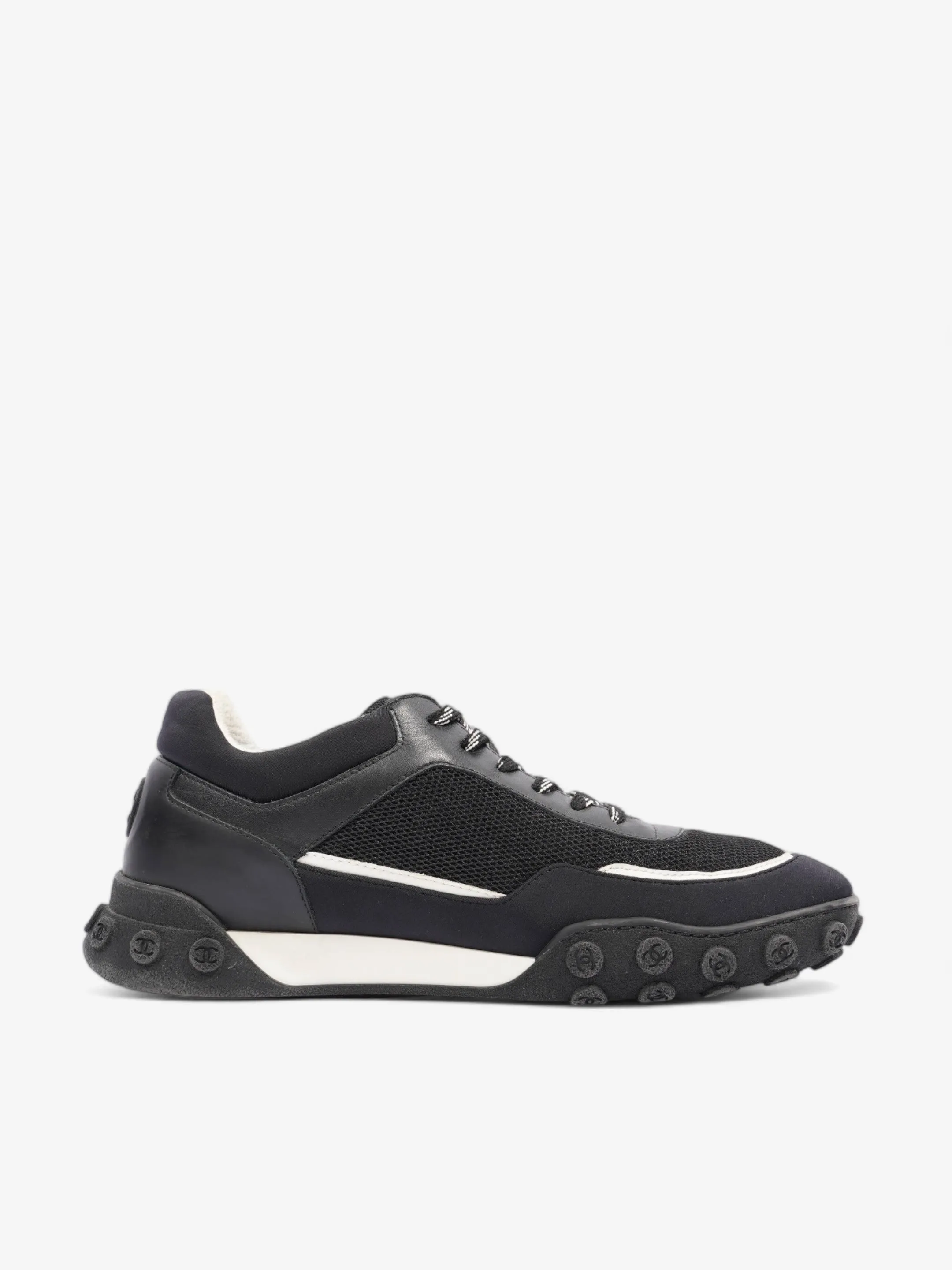 Chanel Low Top Sneaker Black / Navy Mesh EU 43 UK 9
