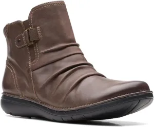 Clarks Women's Un Loop Top Ankle Boot