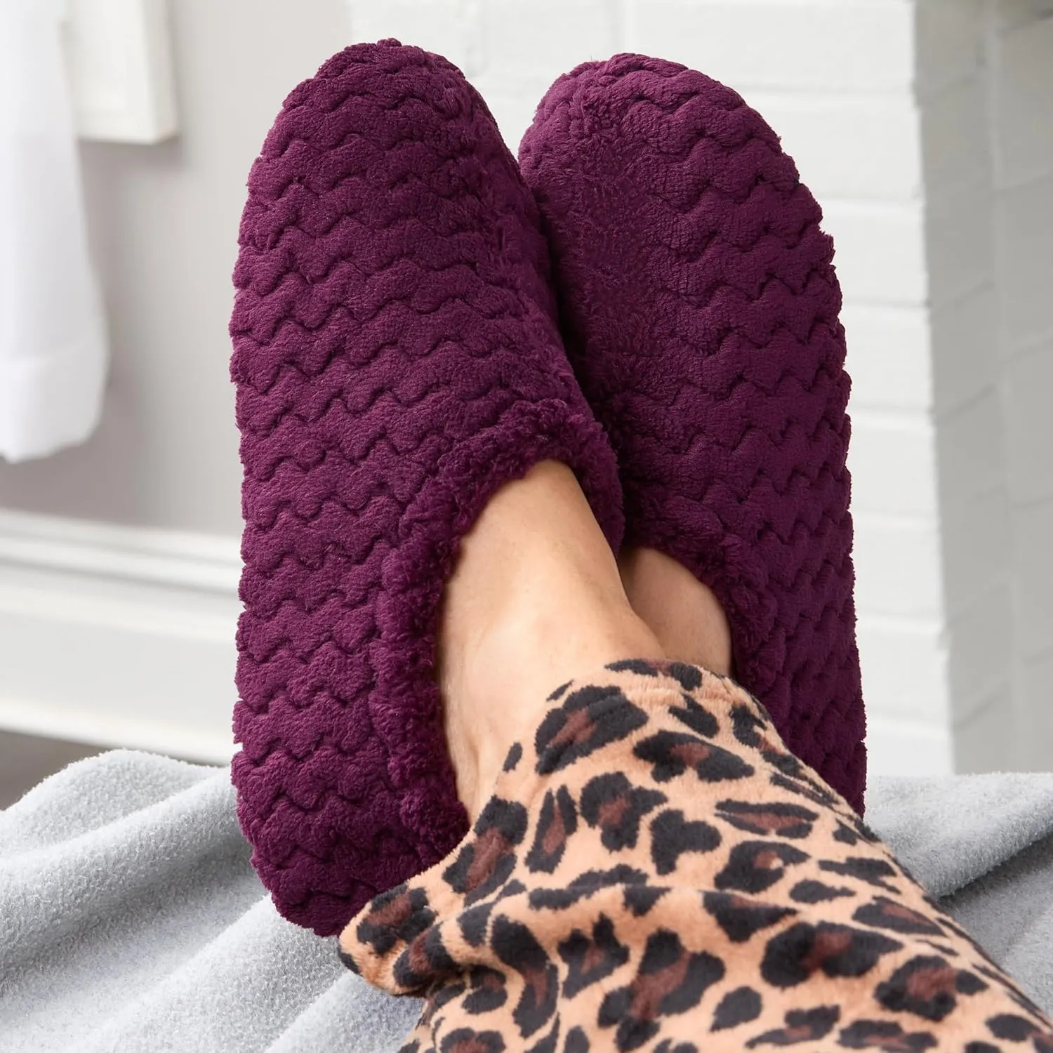Fruit of the Loom House Slippers For Women, Memory Foam Insole, Indoor Outdoor, Comfy, Chevron