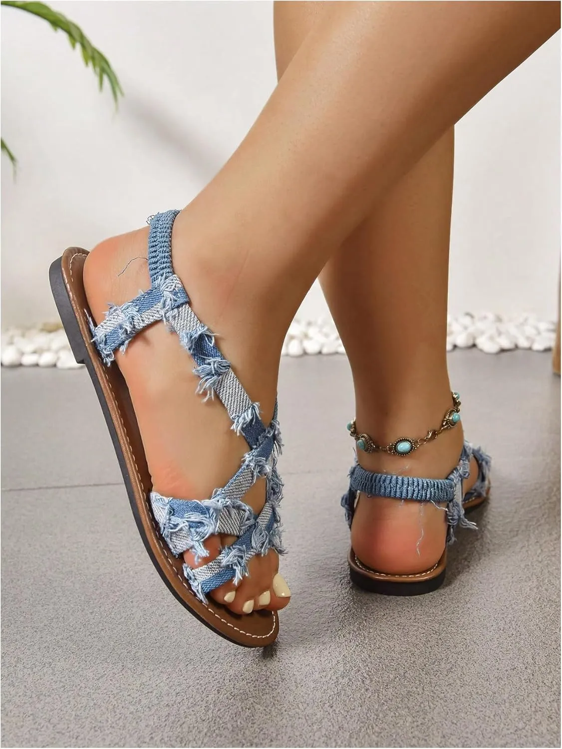 GORGLITTER Women's Leopard Strappy Flat Sandals Y2K Criss Cross Strap Open Toe Slingback Cheetah Slide Sandals