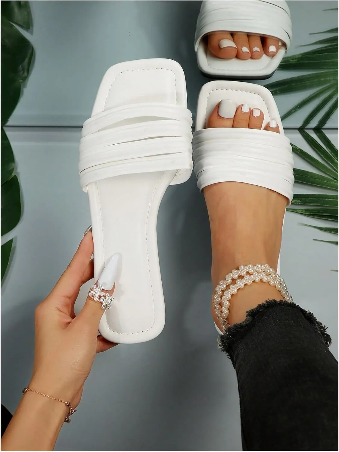 GORGLITTER Women's Metallic Flat Sandals Comfortable Open Toe Slide Sandals