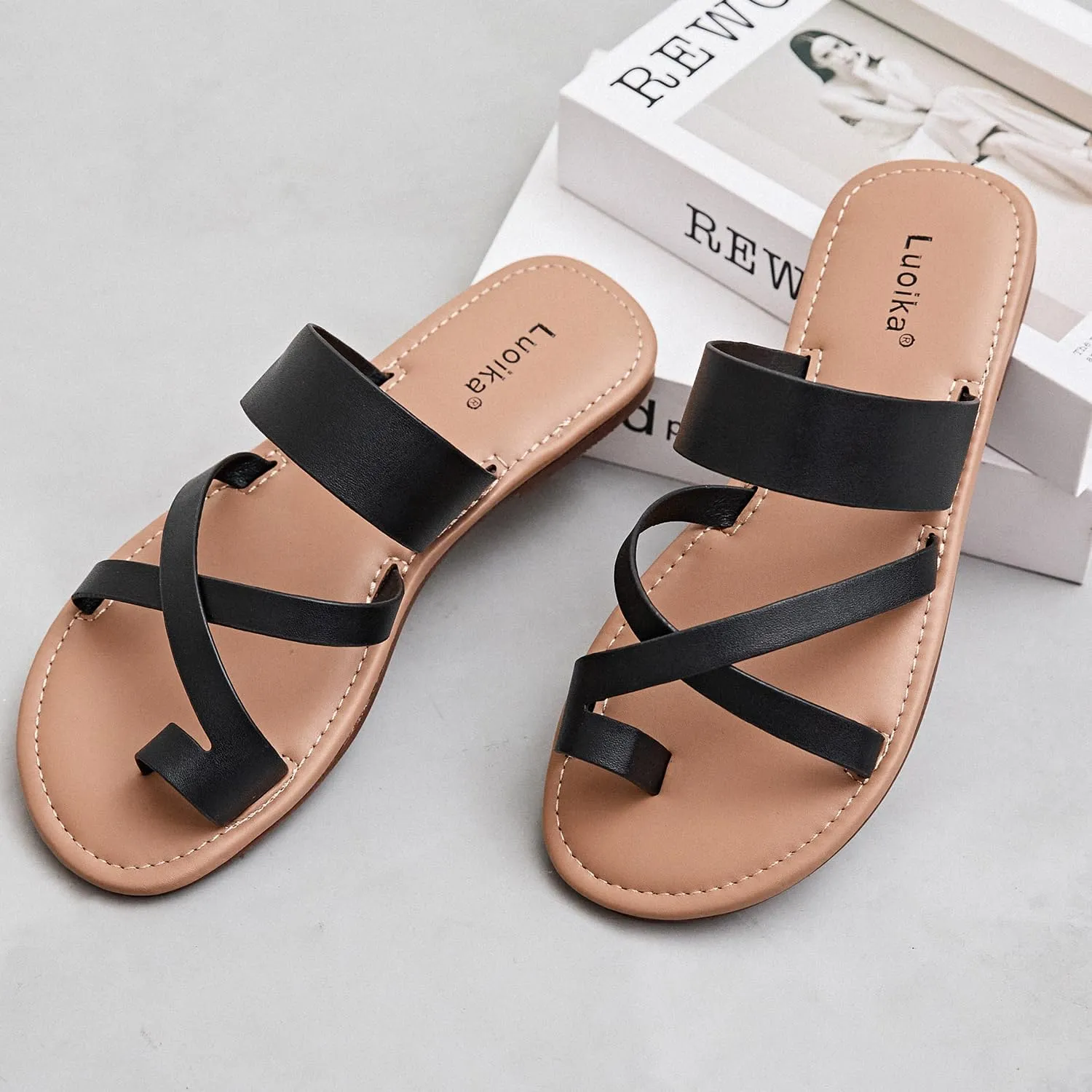 Luoika Women's Wide Width Flat Sandals, Flip Flop Slides Sandal Casual Strapy Sandal Slip on Summer Beach Shoes for Women.