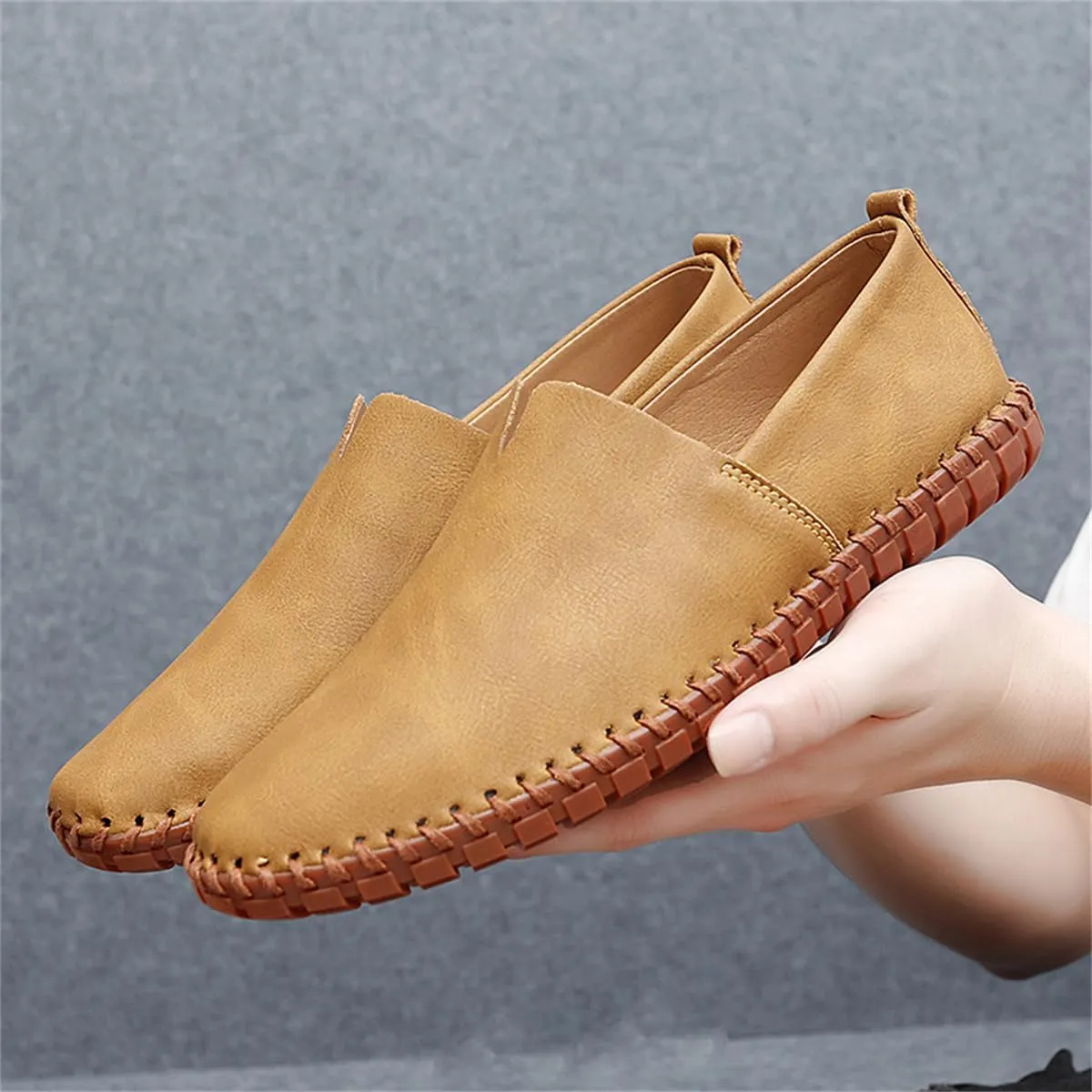 Men Leather Handmade Loafer Shoes Slip On Soft Fashion Round Toe Flats Non-Slip Walking Driving Shoes for Men