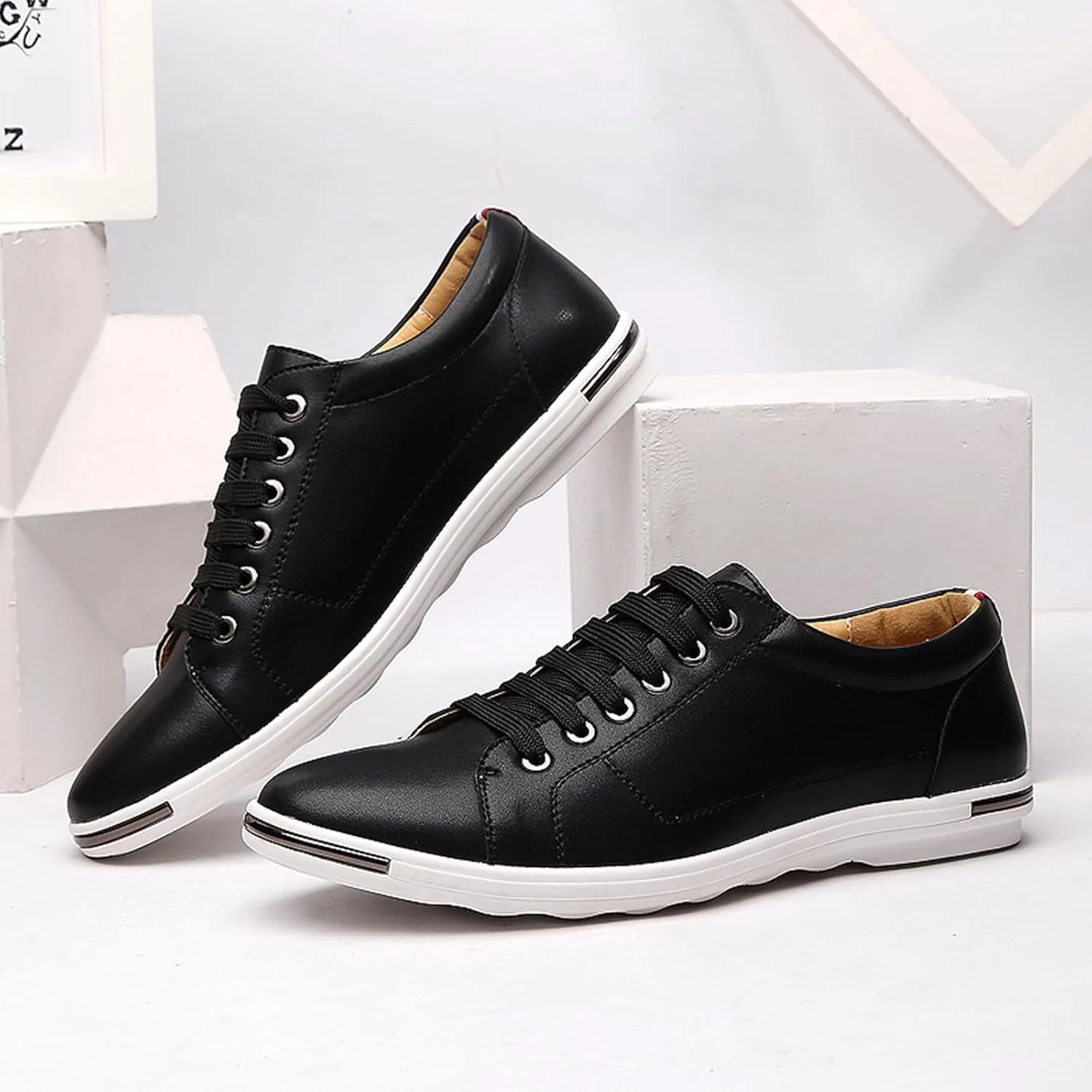 Men's Low Top Oxford Shoes Lace-Up Comfort Walking Casual Driving Shoes Fashion Flat Sneakers Round Toe Business Dress Shoes