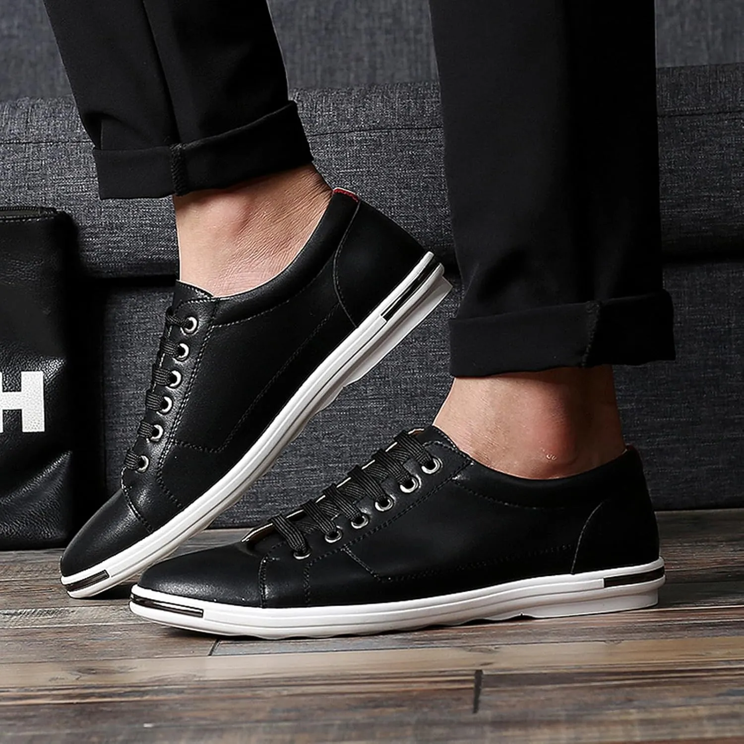 Men's Low Top Oxford Shoes Lace-Up Comfort Walking Casual Driving Shoes Fashion Flat Sneakers Round Toe Business Dress Shoes