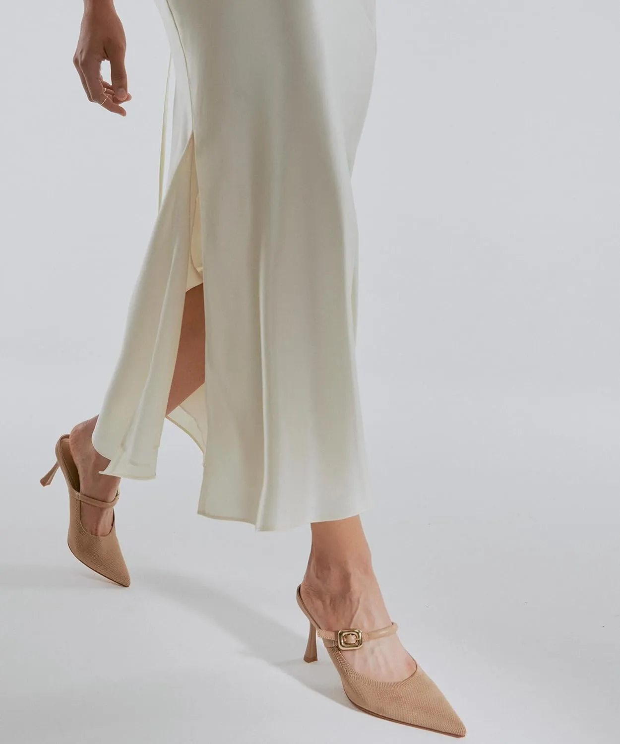 Mousse FIT Women's Pointed Toe Heel Mules for Women Knit Heeled Sandals Mules Shoes