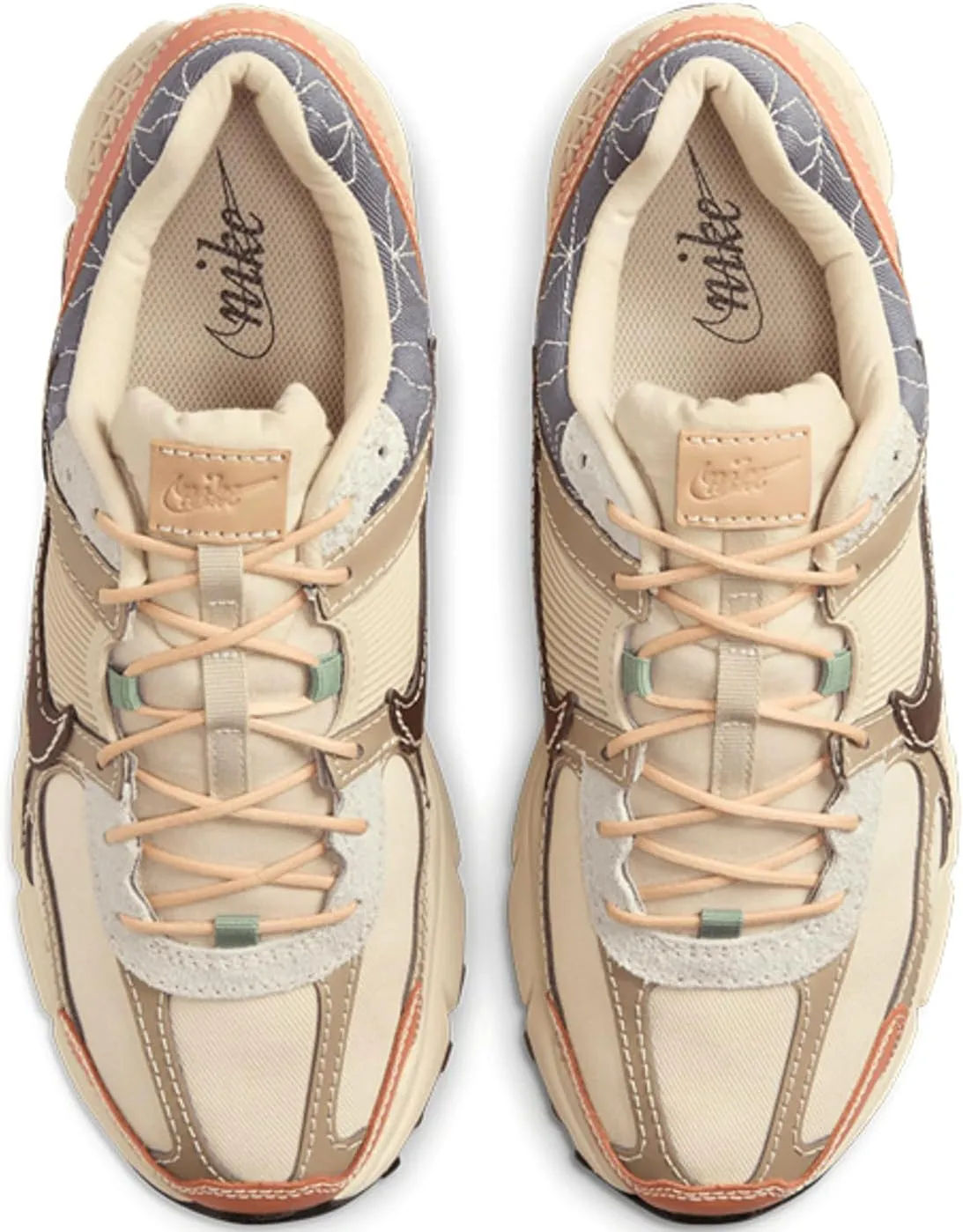 Nike Men's Zoom Vomero 5 Sneaker