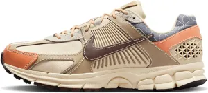 Nike Men's Zoom Vomero 5 Sneaker