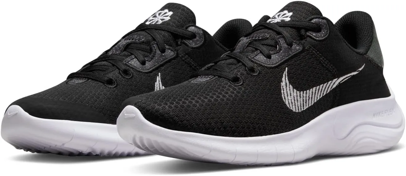 Nike Women's Gymnastics Sneaker