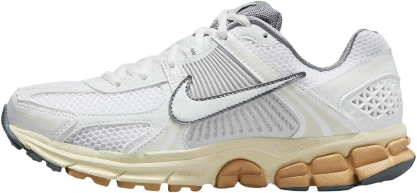 Nike Women's Zoom Vomero 5 Sneaker