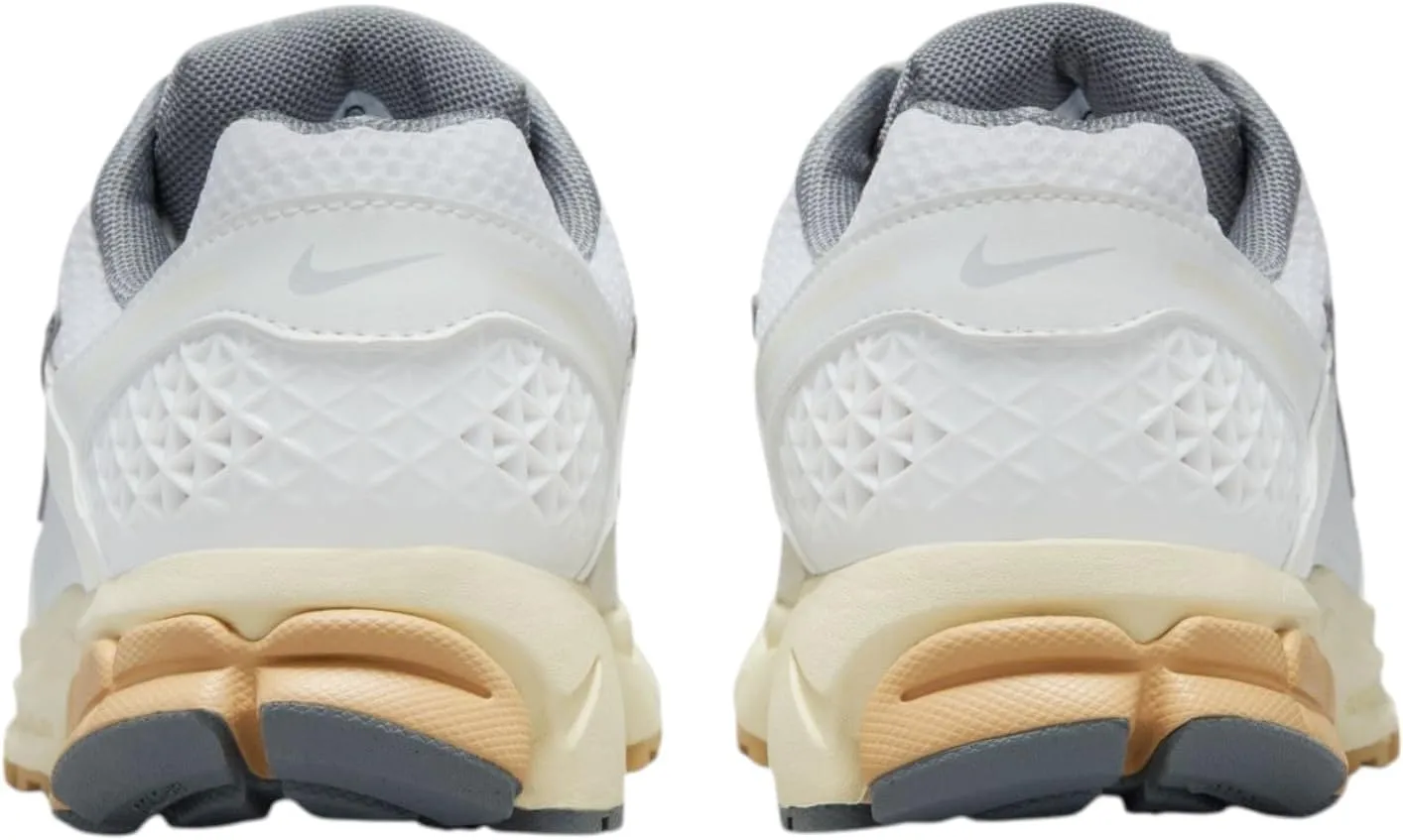 Nike Women's Zoom Vomero 5 Sneaker