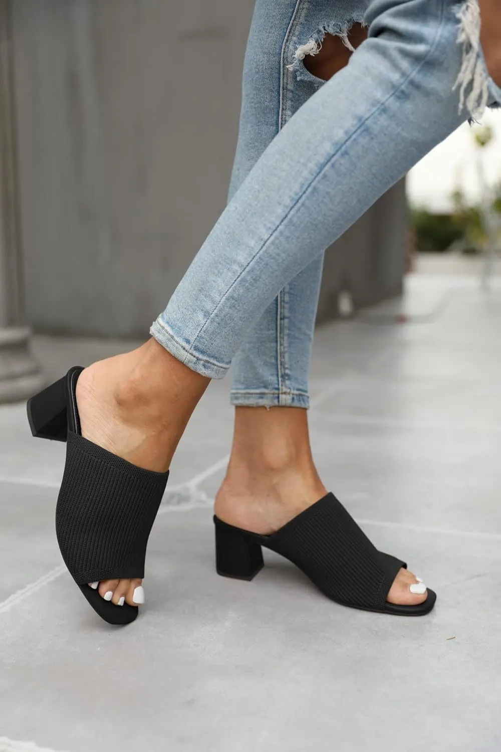 Rilista Women's Open Toe Heeled Mules Block Heels Sandals Knit Chunky Square Heels Slip On Breathable Slides Sandal