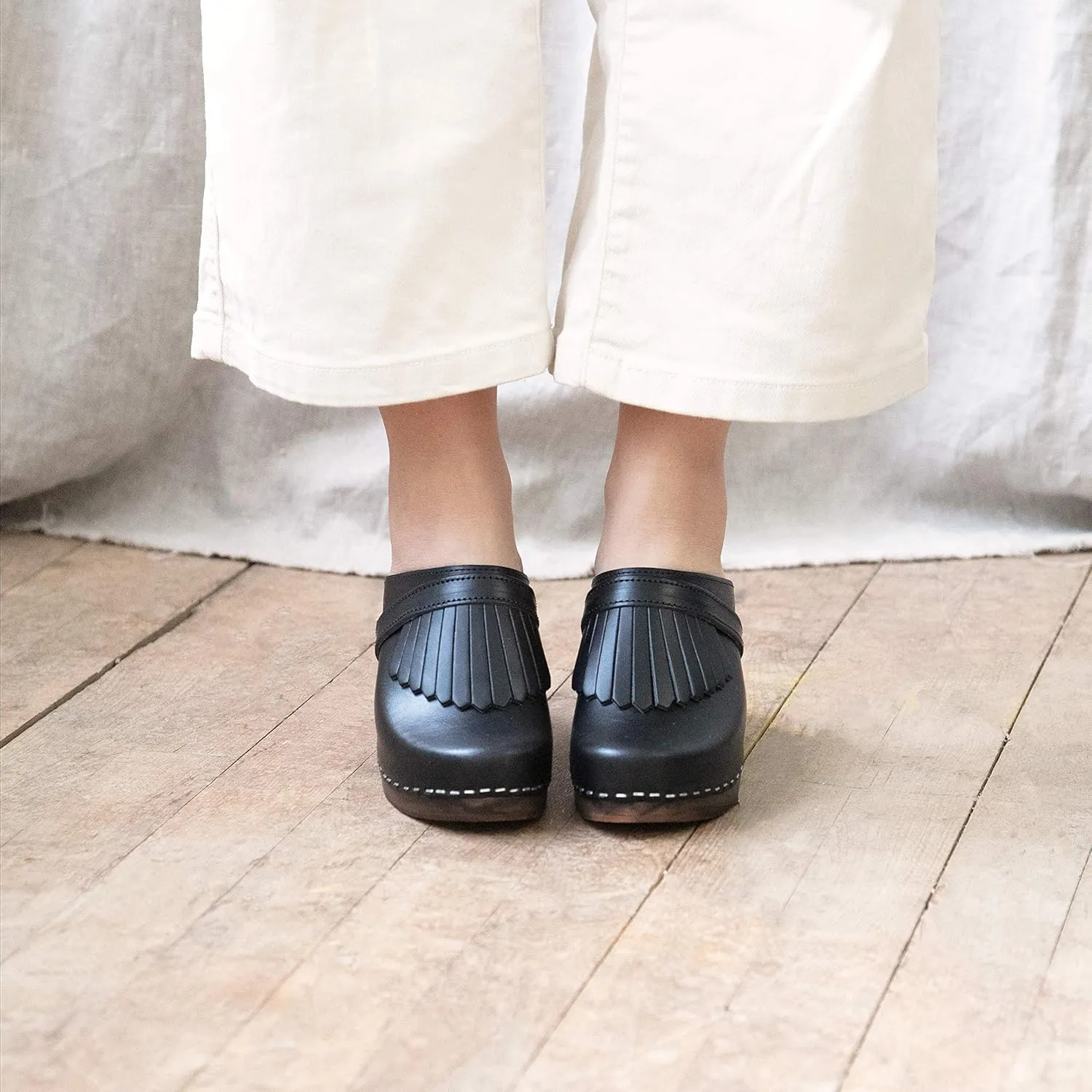 Sandgrens Handmade Swedish Wood Clogs for Women, High Rise Mule | Venice
