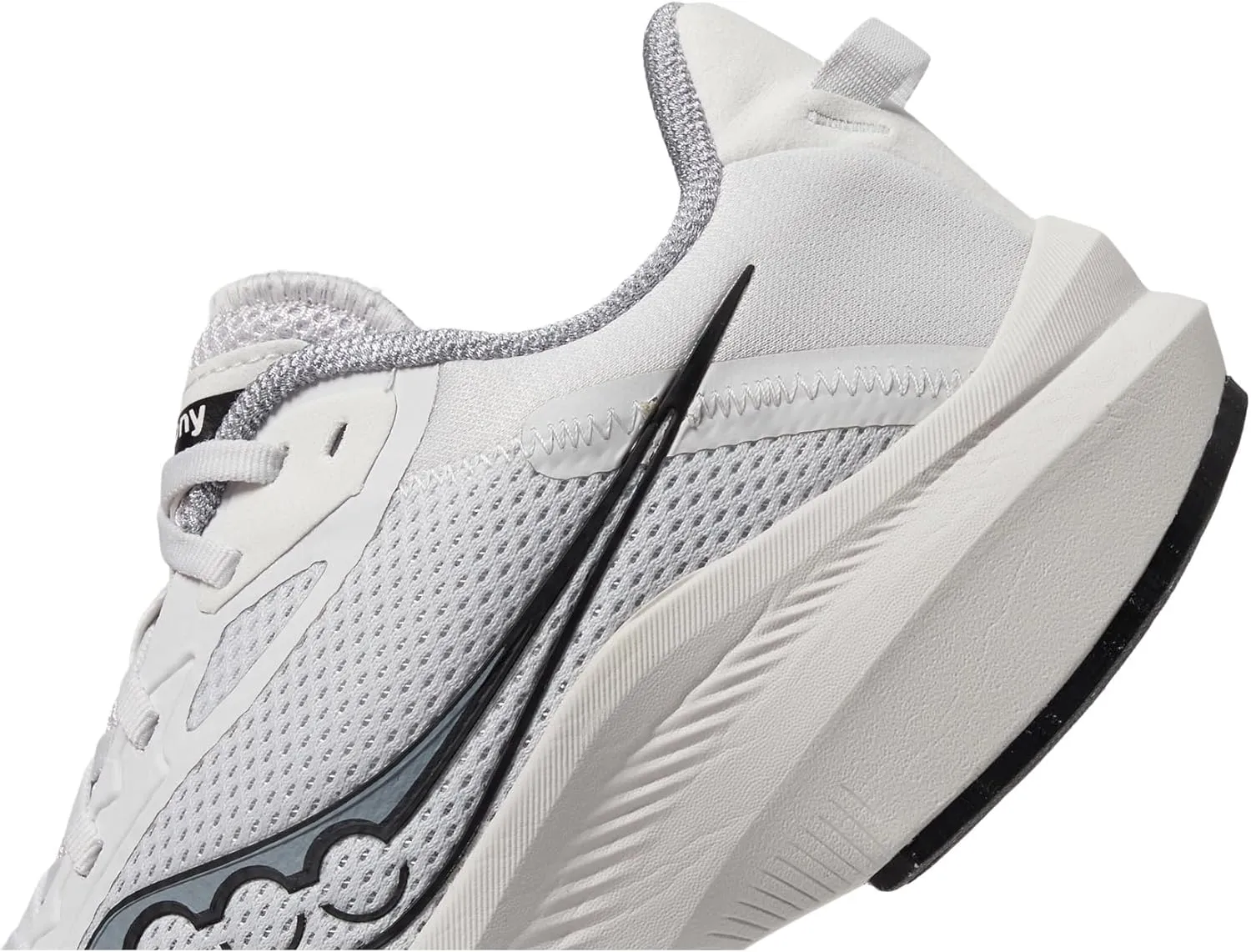 Saucony Women's Axon 3 Sneaker