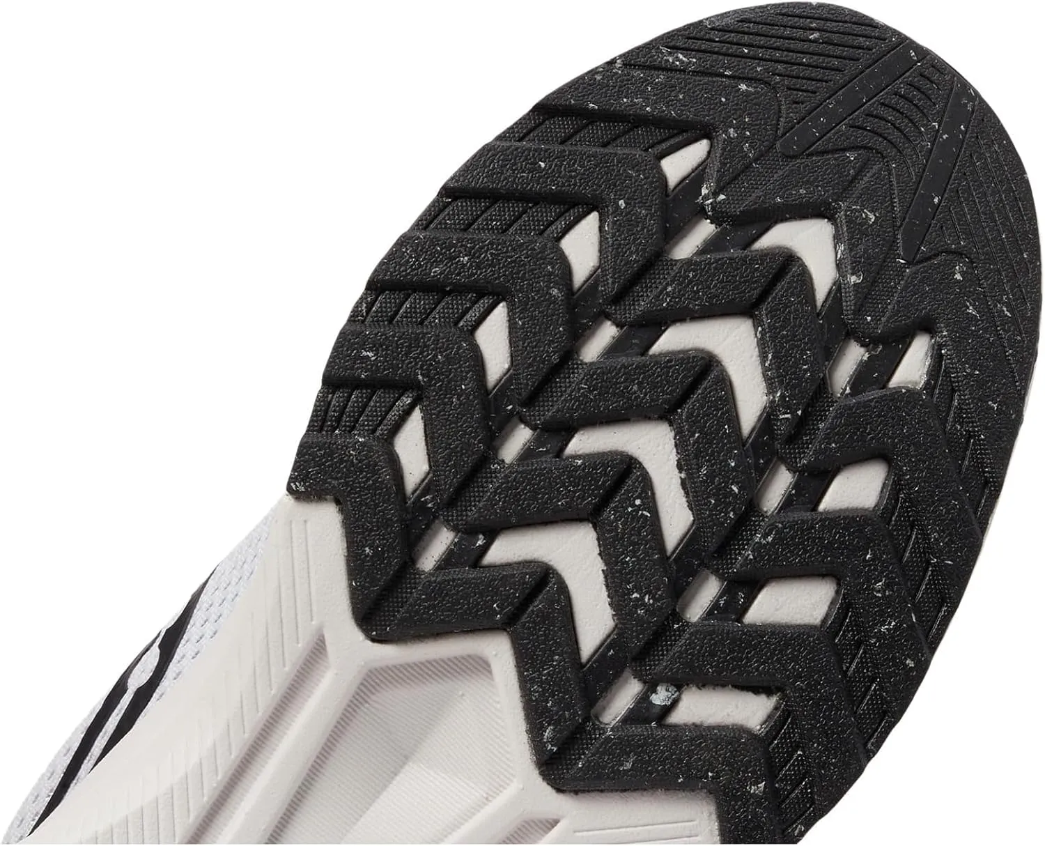 Saucony Women's Axon 3 Sneaker