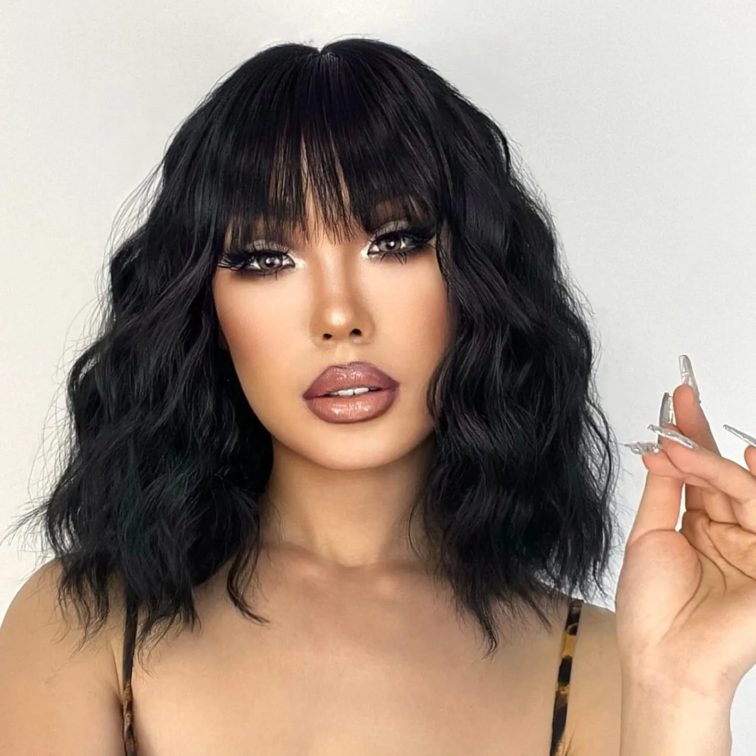 Short Black Wig with Bangs, Short Black Natural Wavy Wigs for Women, Wavy Black Wig with Bangs Synthetic Natural Looking Heat Resistant Fiber Cosplay Wigs