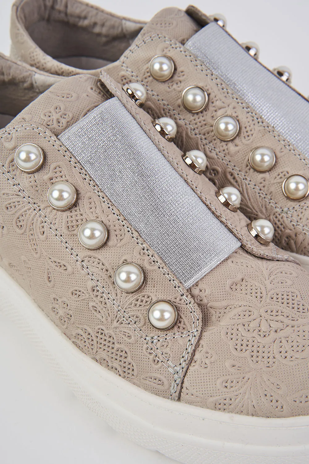 Silver Pearl Sneaker - Silver