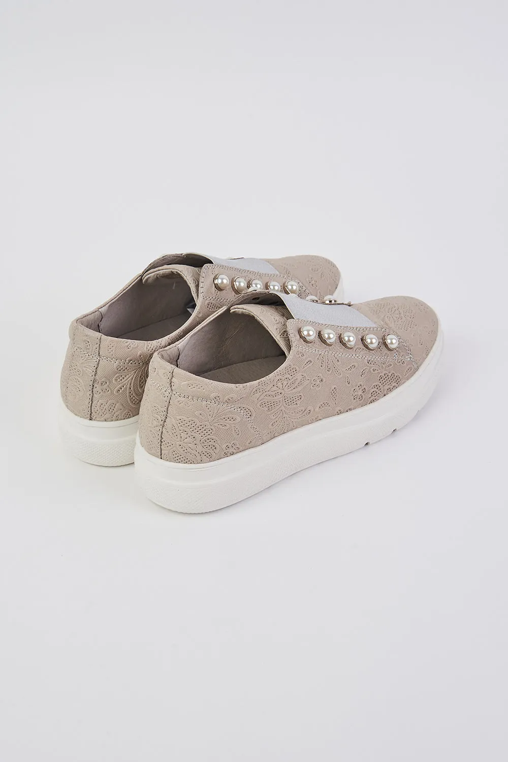 Silver Pearl Sneaker - Silver