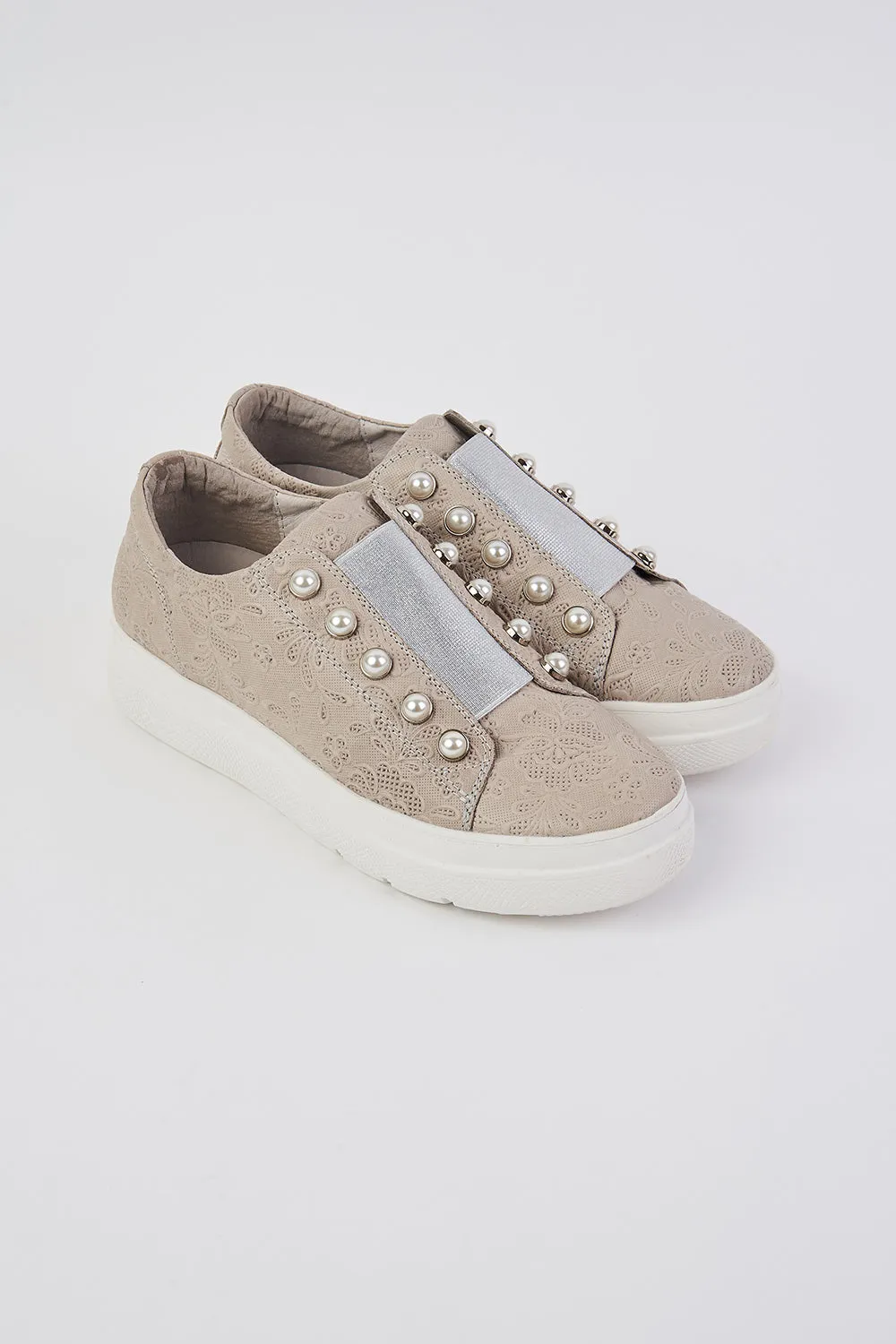 Silver Pearl Sneaker - Silver