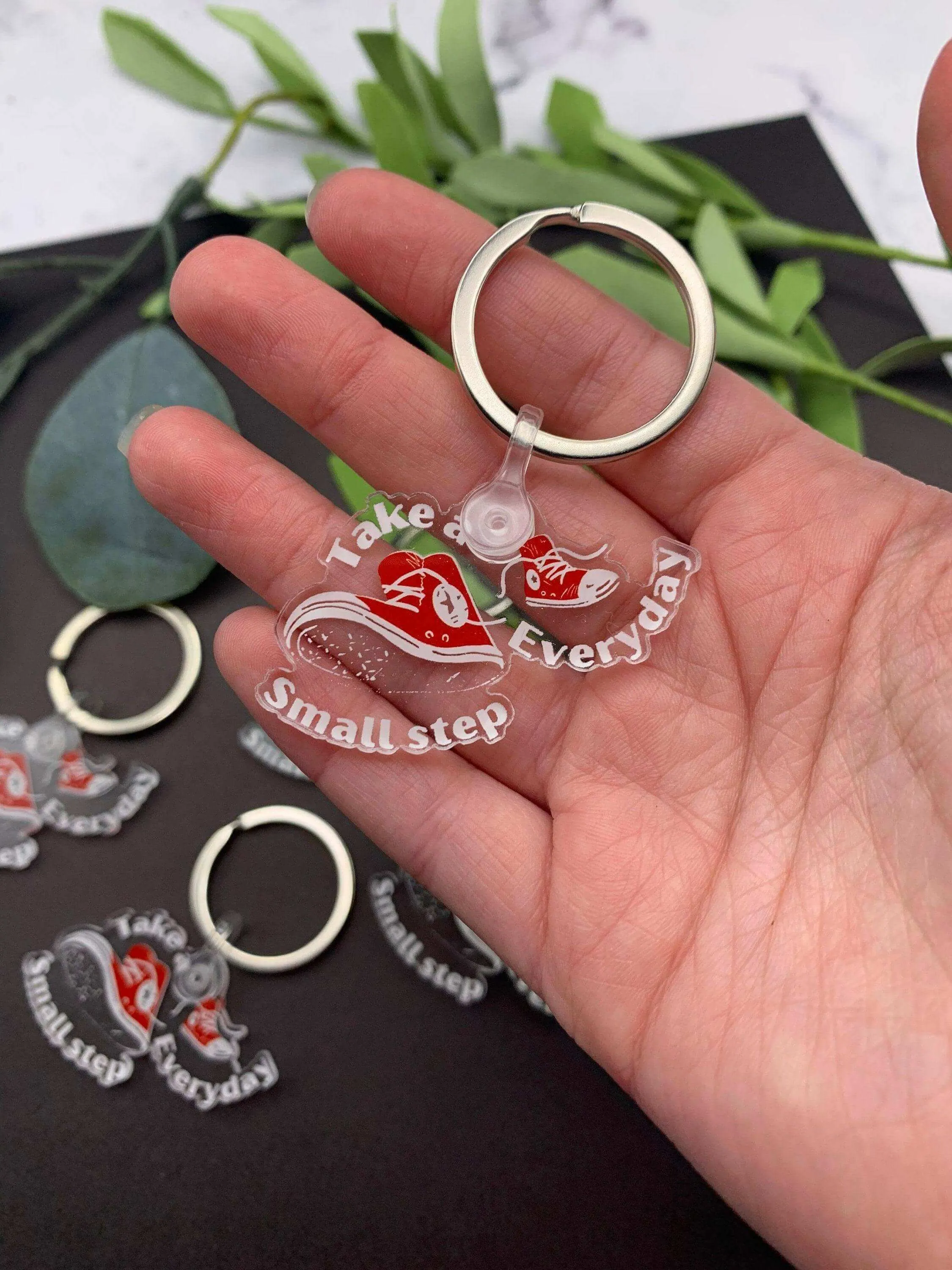 Sneaker Keychain - Converse Hightops