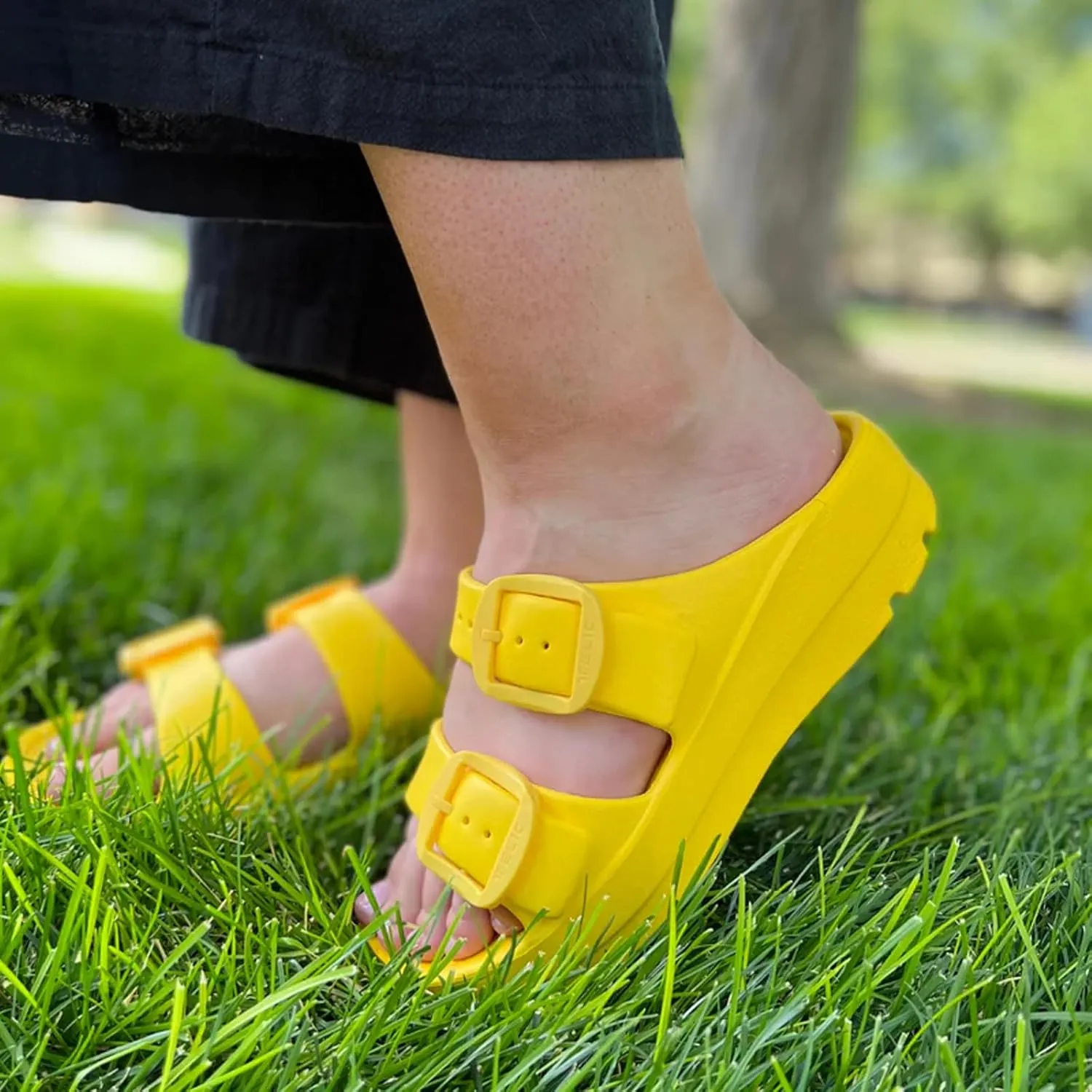 TELIC Women's Boise Bliss Slide Sandals - Lightweight, Waterproof, Impact-Reducing - Great for Pool, Beach & Everyday Wear