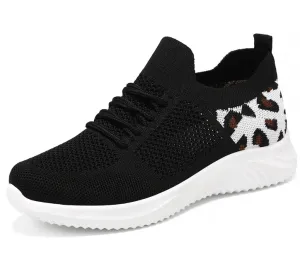 Ultra light tennis sneaker