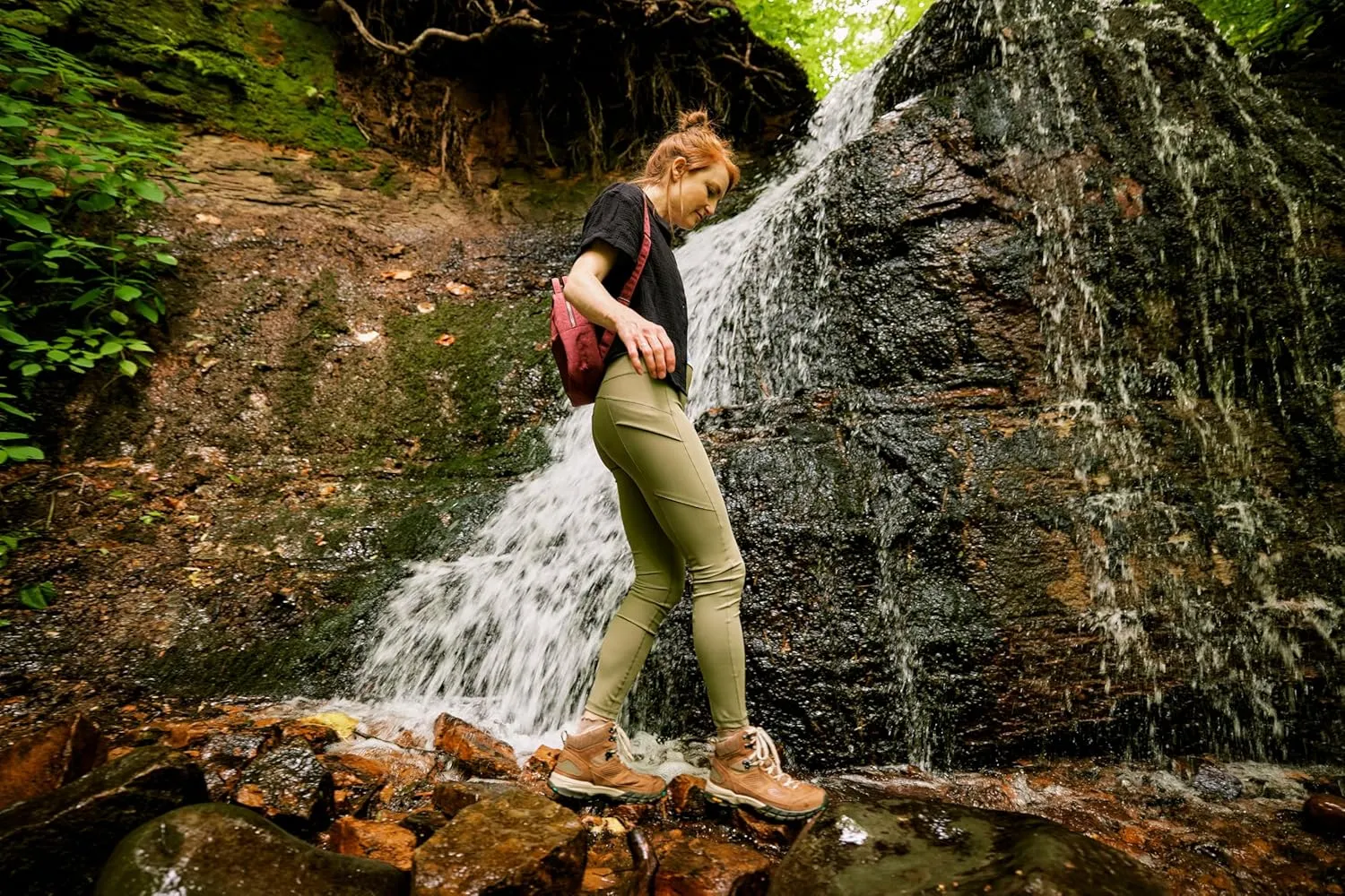 Vasque Women's Talus Mid Waterproof Hiking Boot