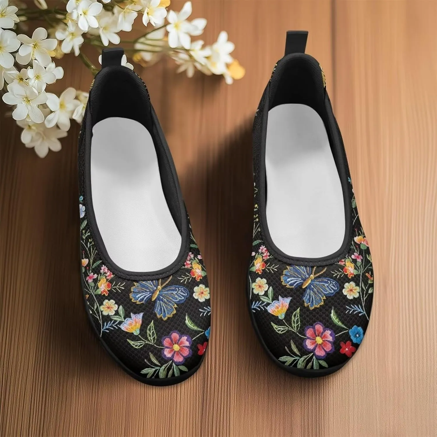 Walking Shoes Women Breathe Mesh Slip On Sneakers Women Comfortable Lightweight