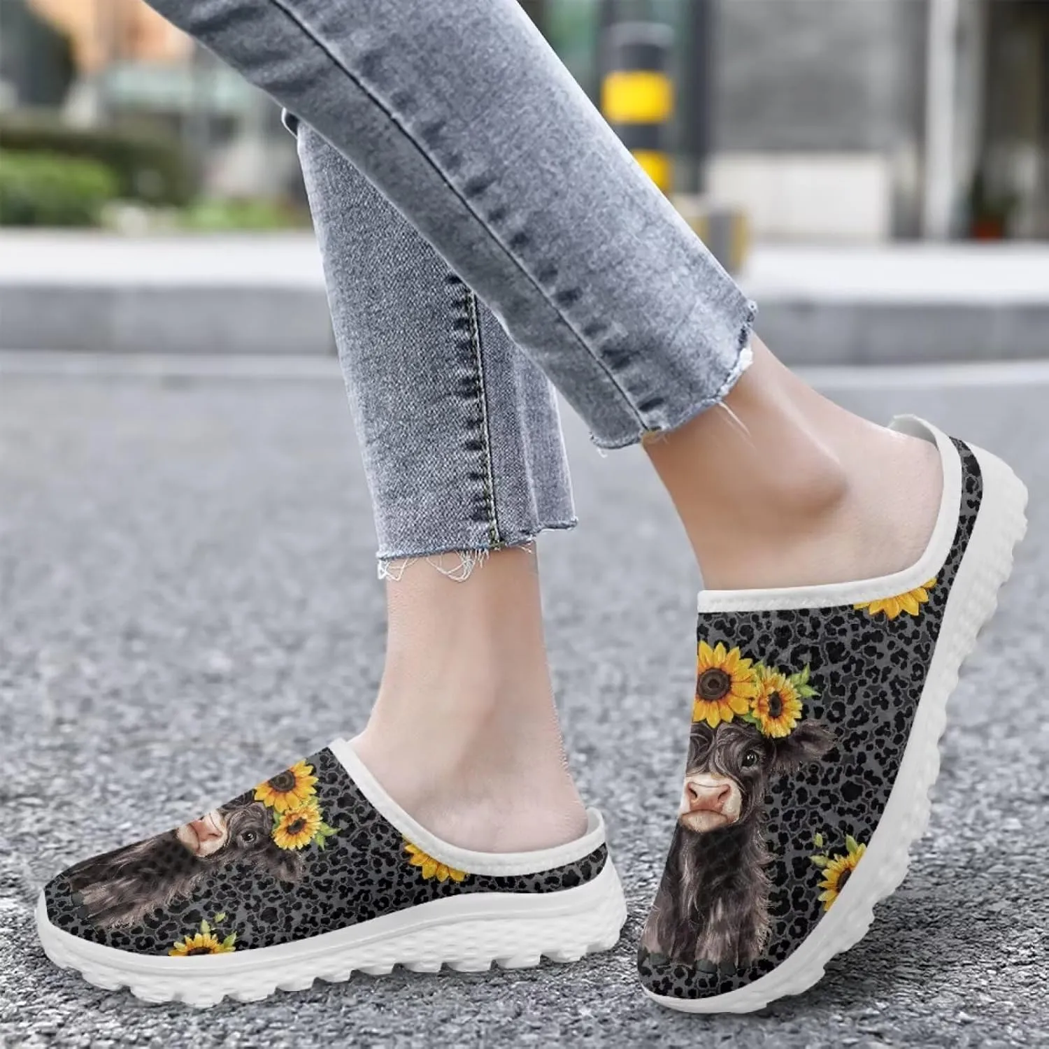 Women's Backless Walking Sneakers Slip-on Mule Shoes Closed Toe Slippers Lightweight Anti Skid Footwear