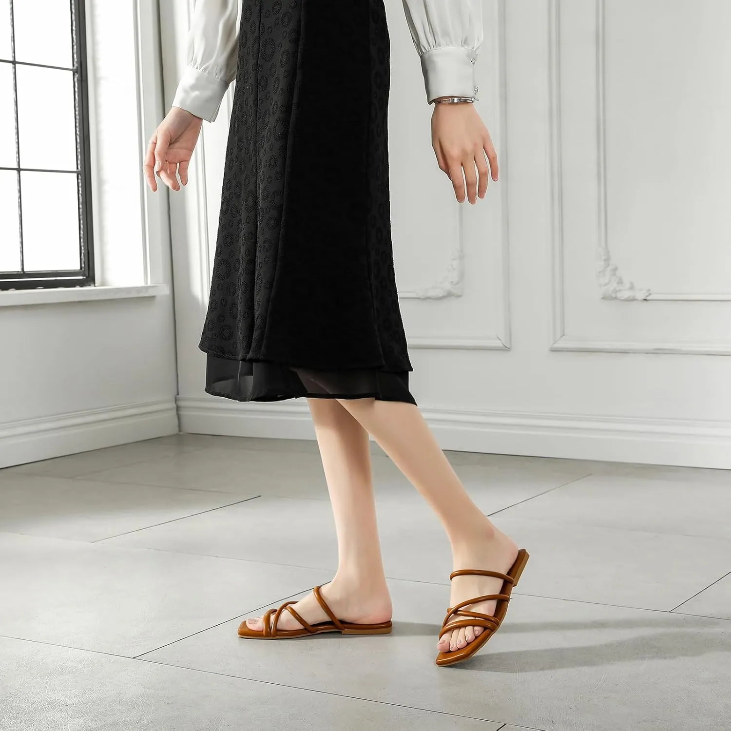 Women's Flat Sandals Strappy Square Open Toe Slide Sandals Dressy Comfortable Wide Feet Friendly