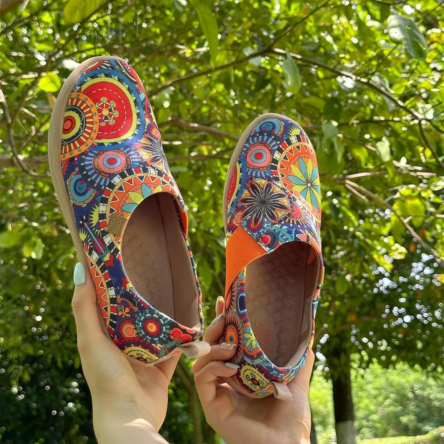 Women's Galsang E3650 Walking Travel Shoes