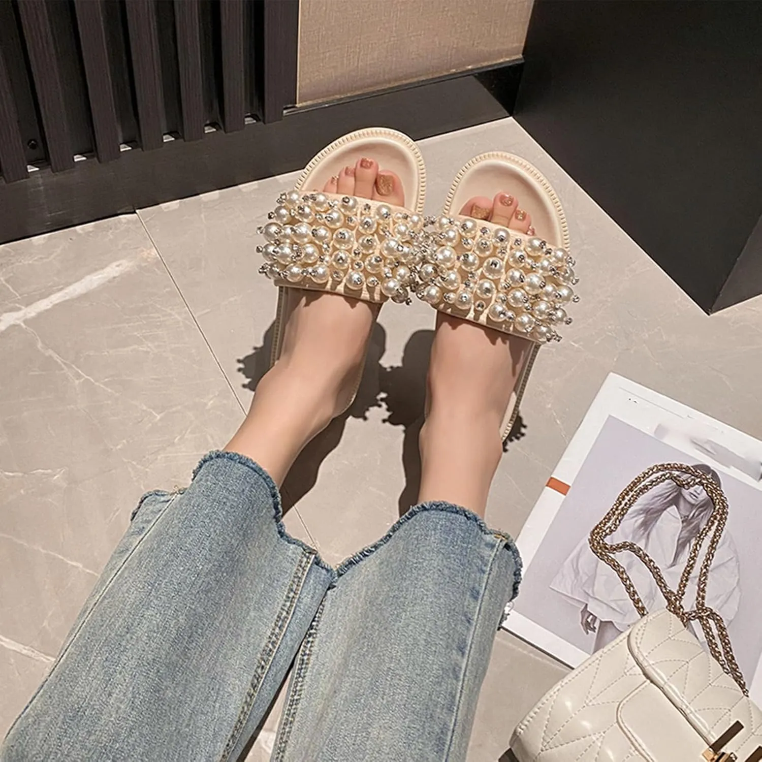 Women's Pearl Platform Sandals Open Toe Slip-On Flatform Cute Slide Sandals for Casual Summer Beach with Soft Cushioned Footbed