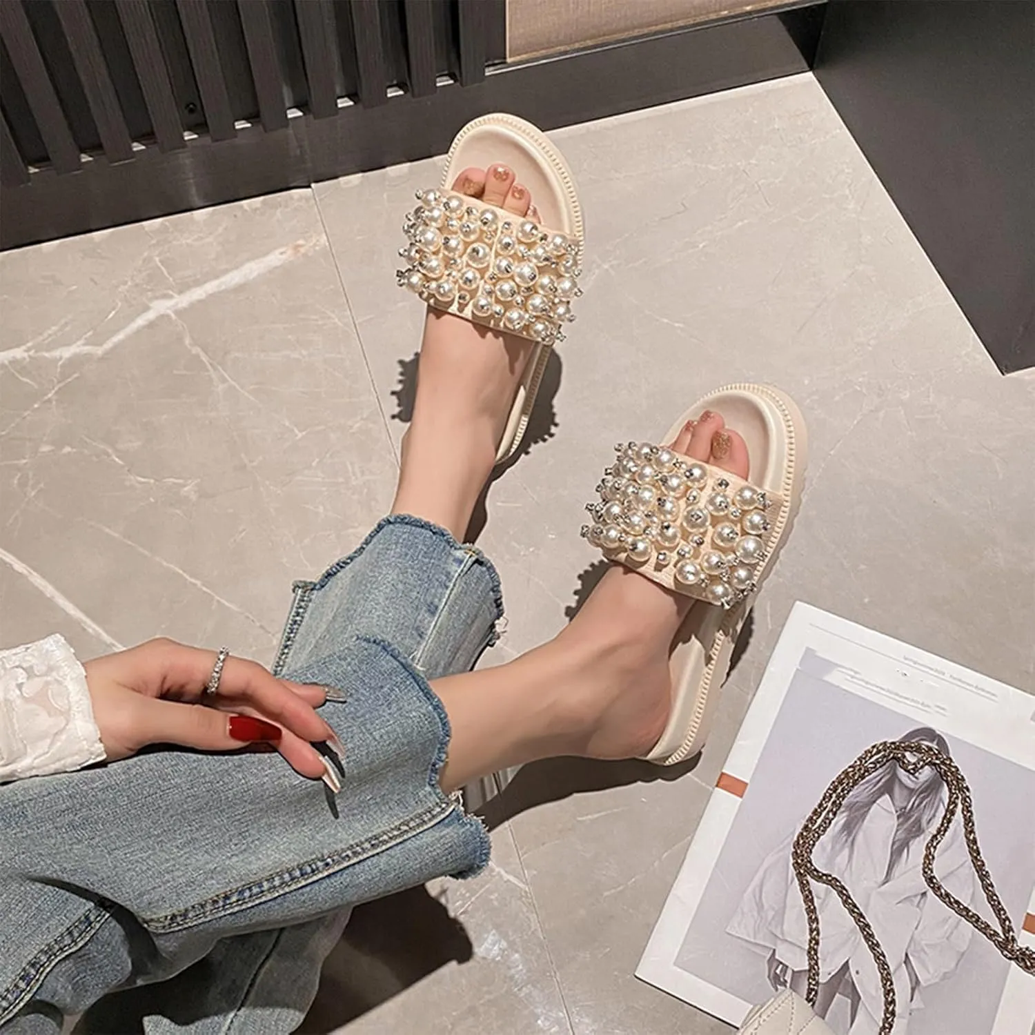 Women's Pearl Platform Sandals Open Toe Slip-On Flatform Cute Slide Sandals for Casual Summer Beach with Soft Cushioned Footbed