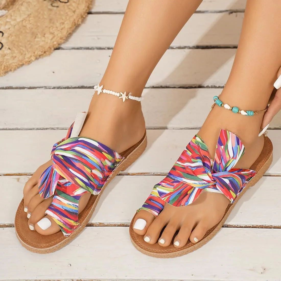 Women's Rainbow Bow Tie Flat Beach Sandals, Open Toe Thong Summer Slides Vacation Vacation Casual Multicolored Striped Vacation Shoes