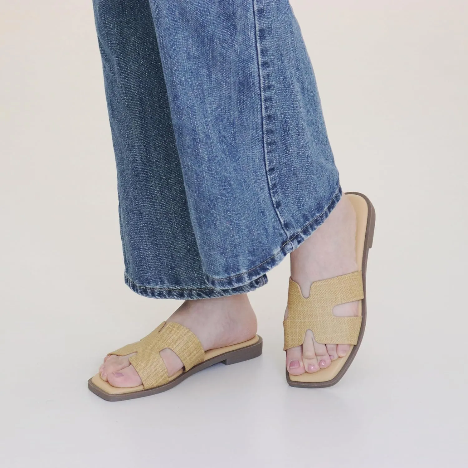 Womens Slip On Flat Sandals Soft Leather Open Toe Slide for Summer Dressy