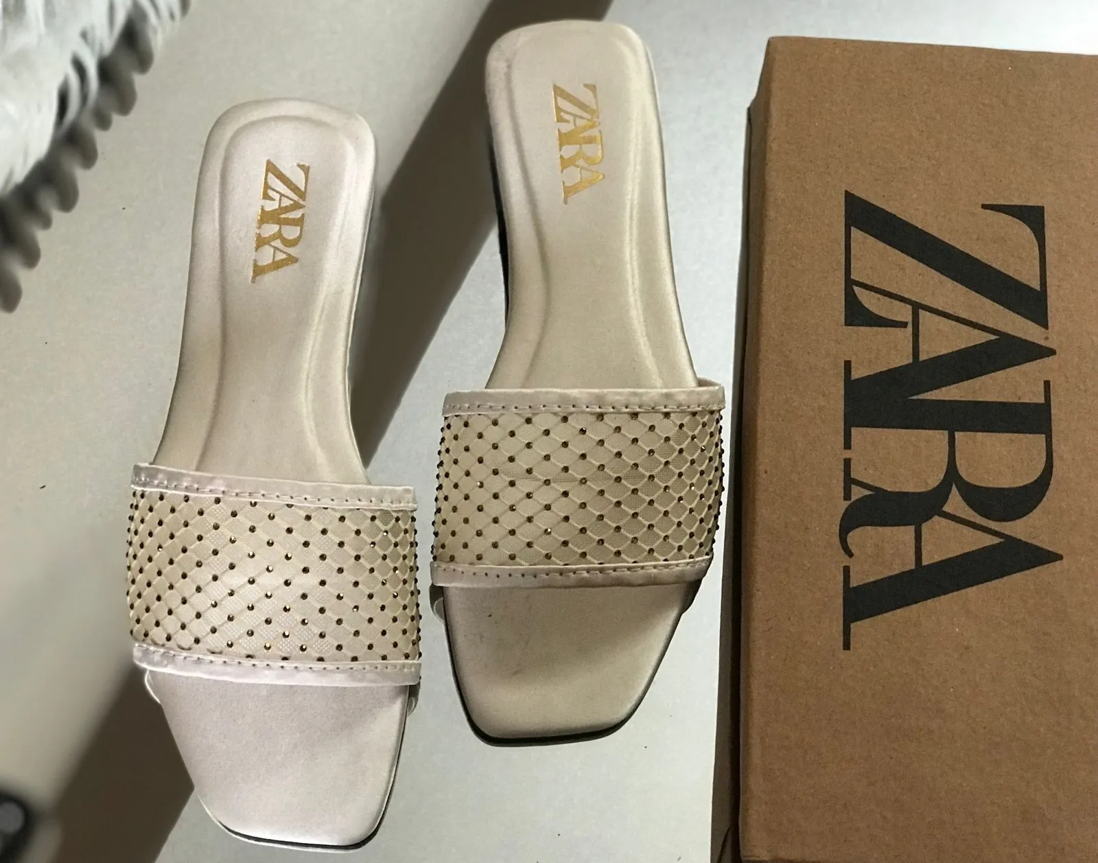 Zara Net Lubes Stone